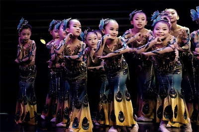 絲路童夢(mèng)，藝術(shù)花開——金絲獎(jiǎng)2017絲路國際少兒藝術(shù)頒獎(jiǎng)盛典西安成功舉辦